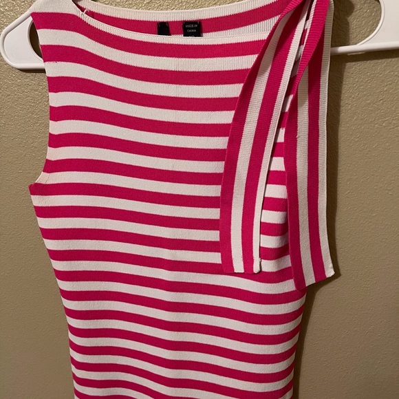 NWOT Girls Venini sleeveless top SIZE XS - Picture 2 of 6